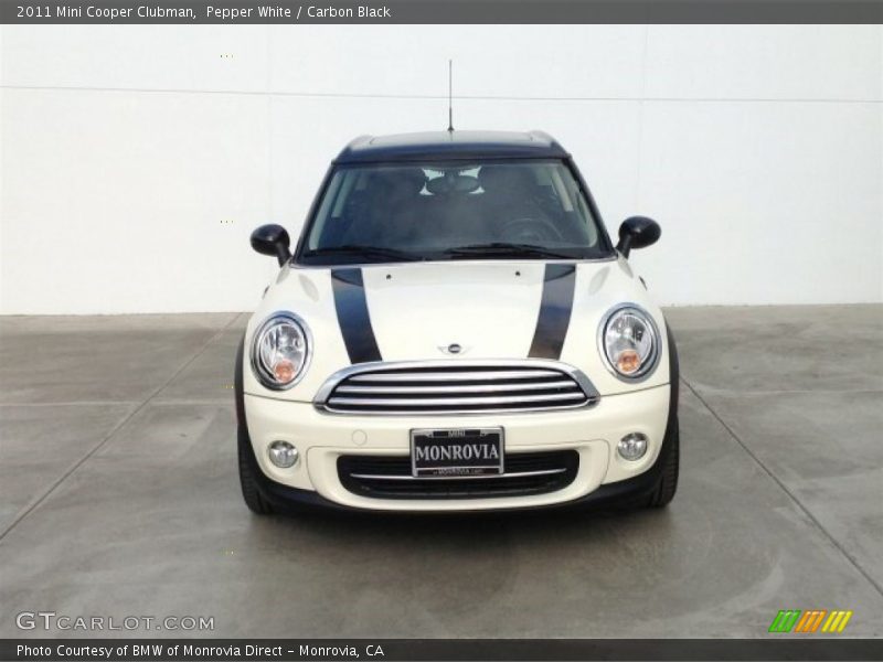 Pepper White / Carbon Black 2011 Mini Cooper Clubman