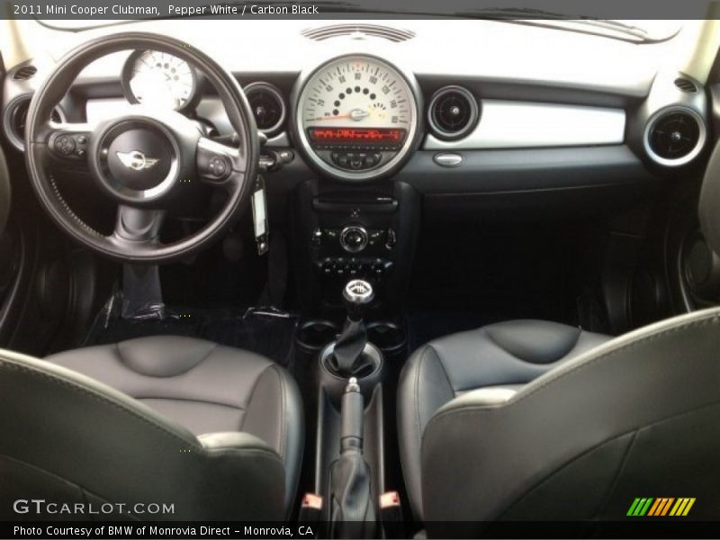 Pepper White / Carbon Black 2011 Mini Cooper Clubman