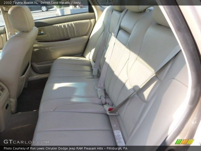 Desert Sand Metallic / Ivory 2002 Toyota Avalon XL