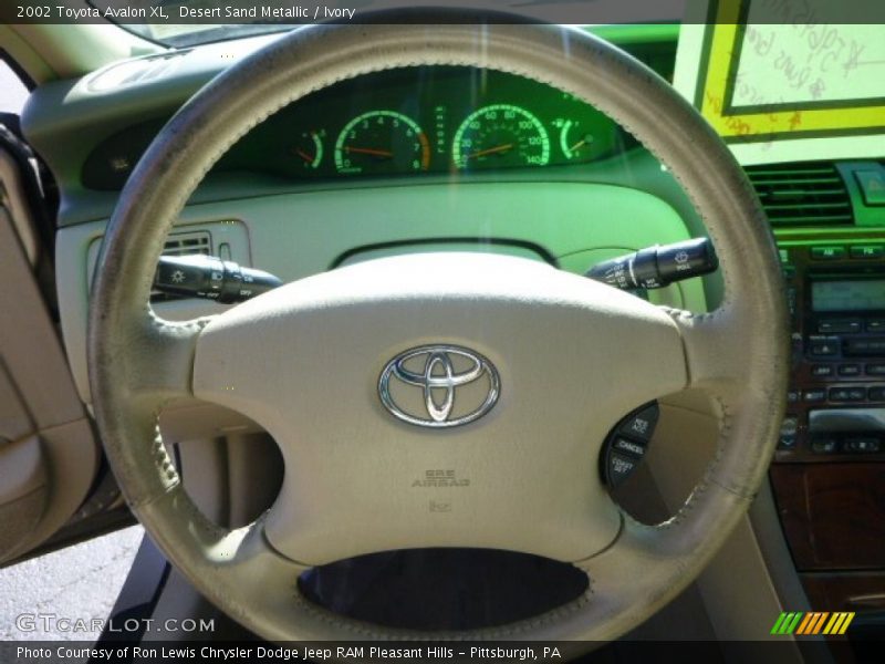 Desert Sand Metallic / Ivory 2002 Toyota Avalon XL