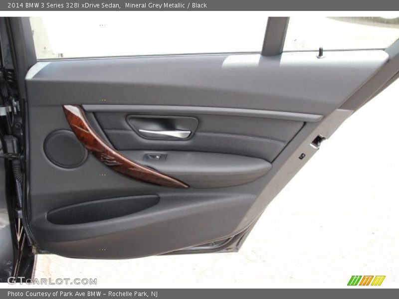 Door Panel of 2014 3 Series 328i xDrive Sedan