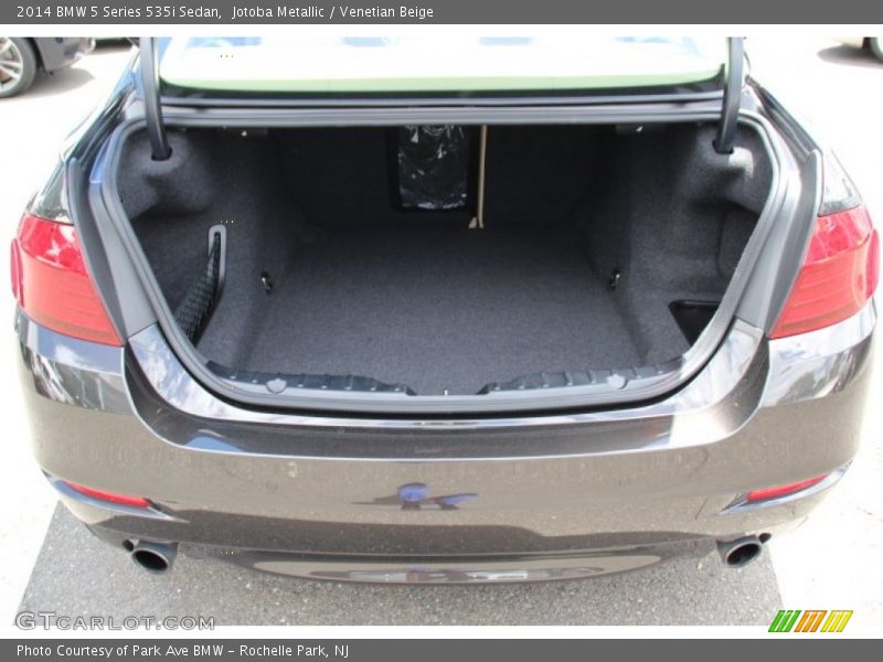  2014 5 Series 535i Sedan Trunk