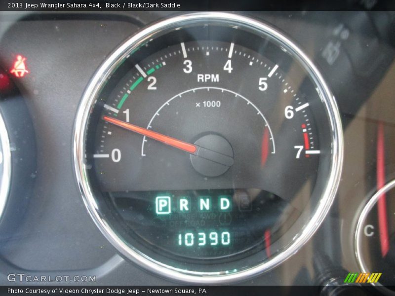 Black / Black/Dark Saddle 2013 Jeep Wrangler Sahara 4x4