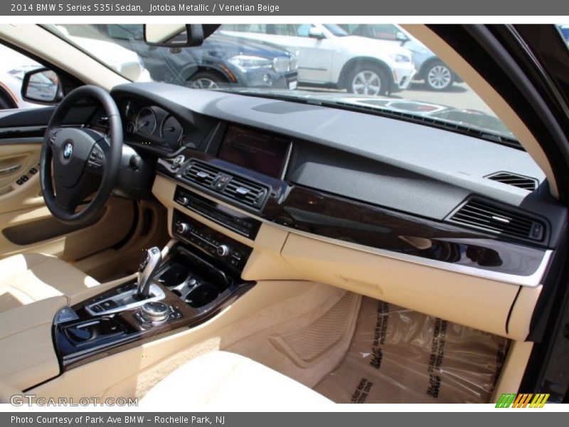 Dashboard of 2014 5 Series 535i Sedan