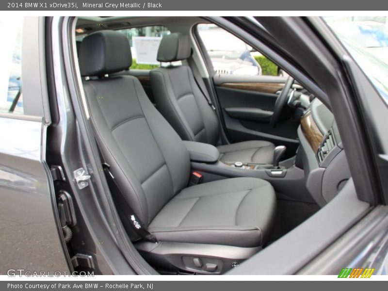 Front Seat of 2014 X1 xDrive35i
