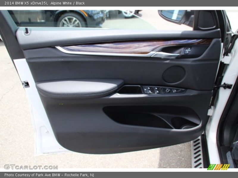 Alpine White / Black 2014 BMW X5 xDrive35i