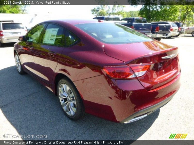 Velvet Red Pearl / Black 2015 Chrysler 200 S