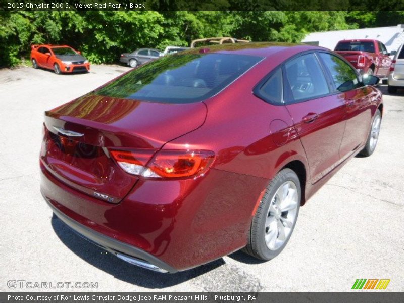 Velvet Red Pearl / Black 2015 Chrysler 200 S
