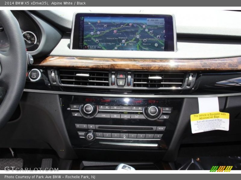 Alpine White / Black 2014 BMW X5 xDrive35i