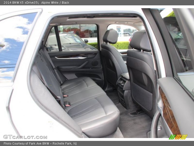 Alpine White / Black 2014 BMW X5 xDrive35i