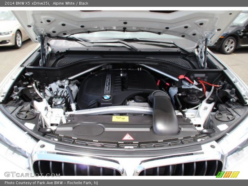 Alpine White / Black 2014 BMW X5 xDrive35i