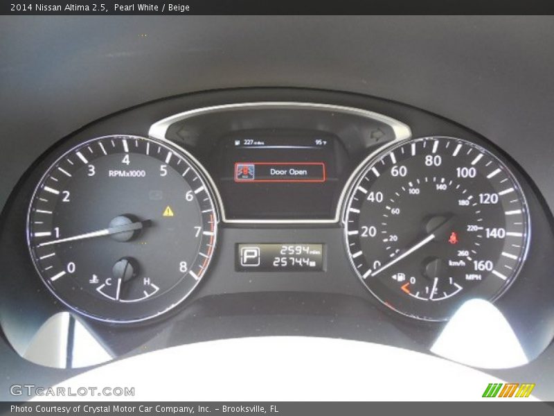 Pearl White / Beige 2014 Nissan Altima 2.5