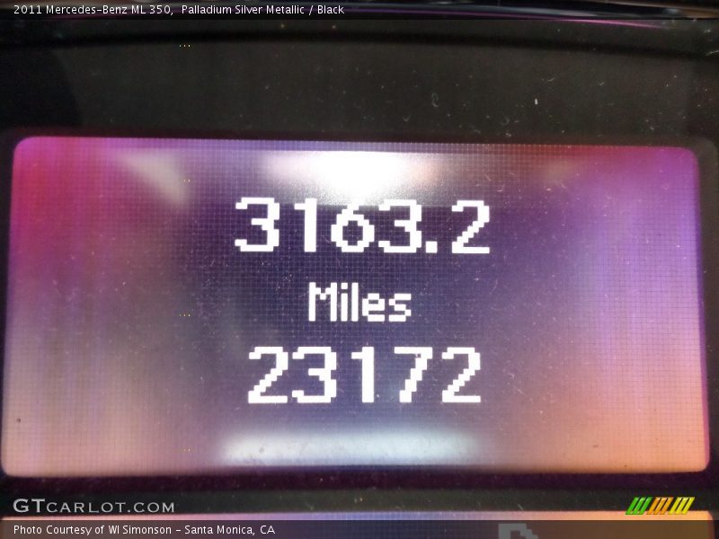 Palladium Silver Metallic / Black 2011 Mercedes-Benz ML 350