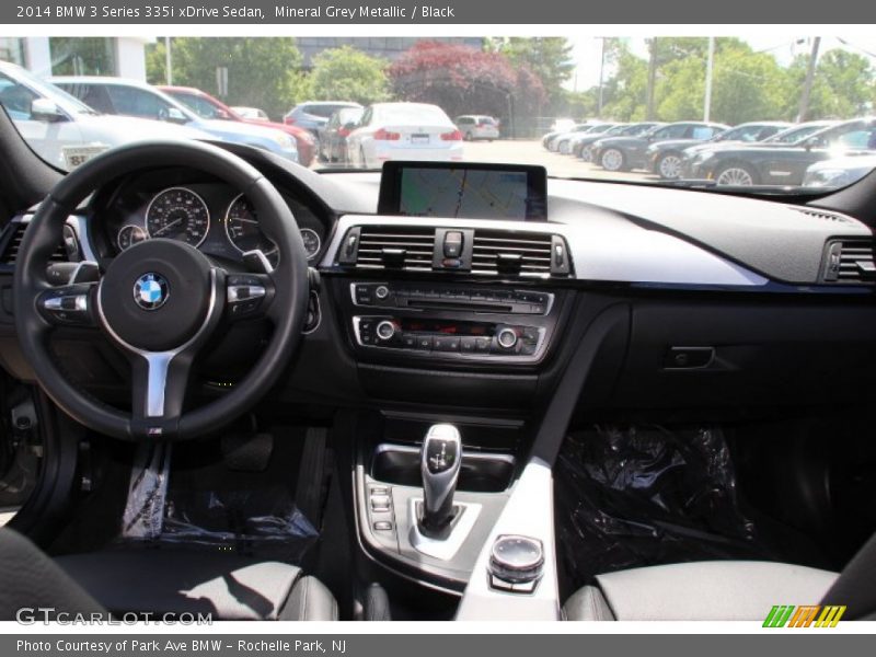 Dashboard of 2014 3 Series 335i xDrive Sedan