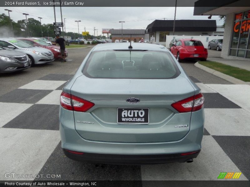 Ice Storm / Earth Gray 2014 Ford Fusion S
