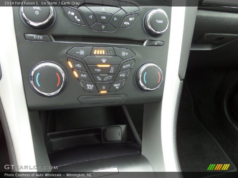 Controls of 2014 Fusion S