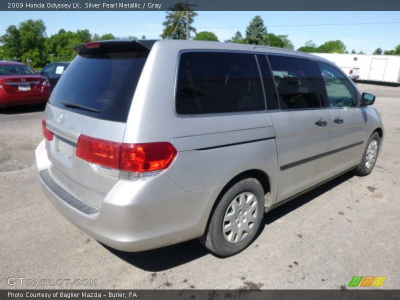 Silver Pearl Metallic / Gray 2009 Honda Odyssey LX