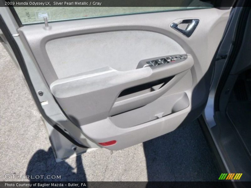 Silver Pearl Metallic / Gray 2009 Honda Odyssey LX