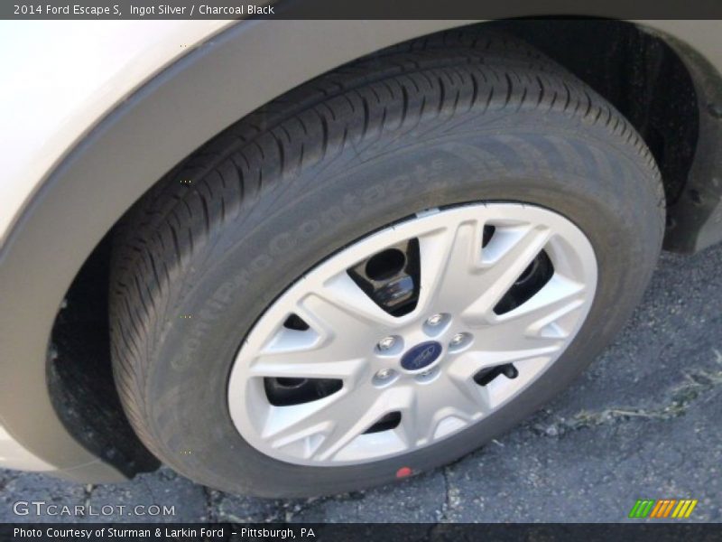 Ingot Silver / Charcoal Black 2014 Ford Escape S