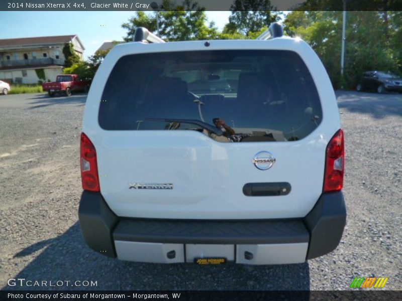 Glacier White / Gray 2014 Nissan Xterra X 4x4