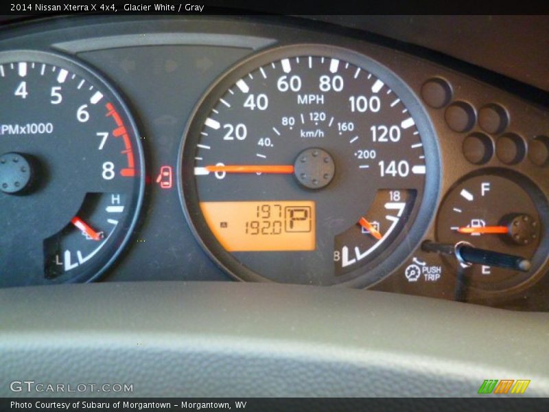 Glacier White / Gray 2014 Nissan Xterra X 4x4
