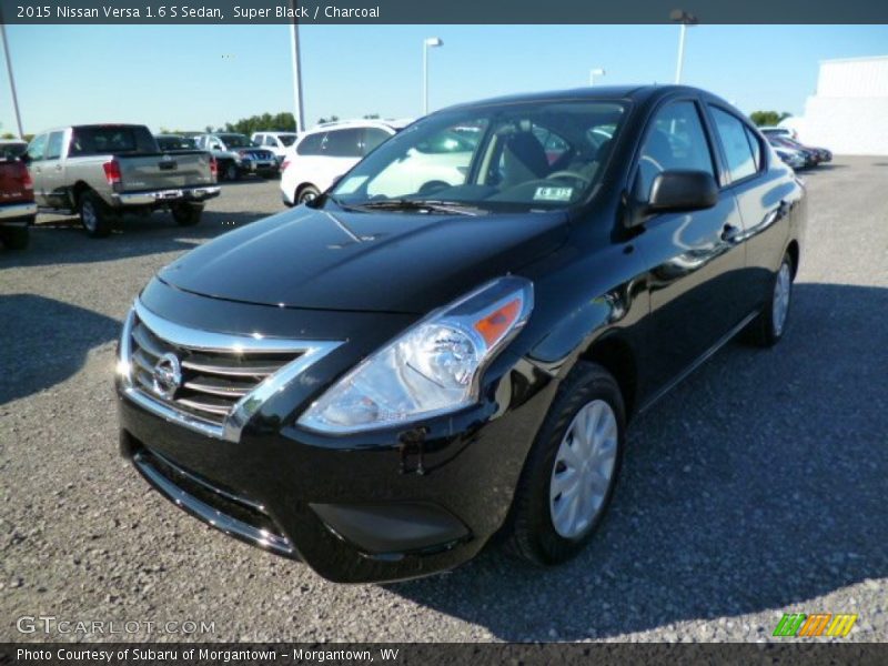 Super Black / Charcoal 2015 Nissan Versa 1.6 S Sedan