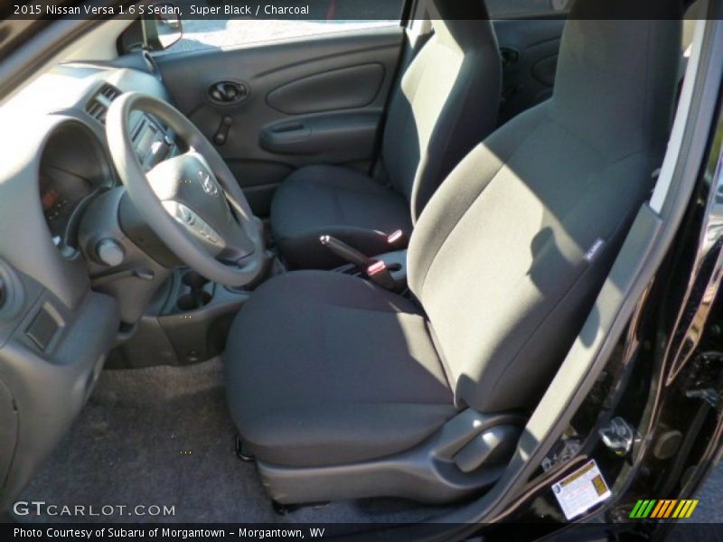 Super Black / Charcoal 2015 Nissan Versa 1.6 S Sedan