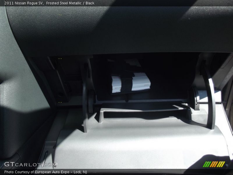 Frosted Steel Metallic / Black 2011 Nissan Rogue SV