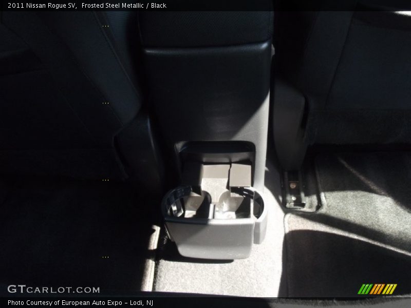 Frosted Steel Metallic / Black 2011 Nissan Rogue SV