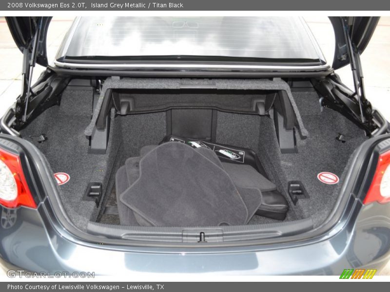  2008 Eos 2.0T Trunk