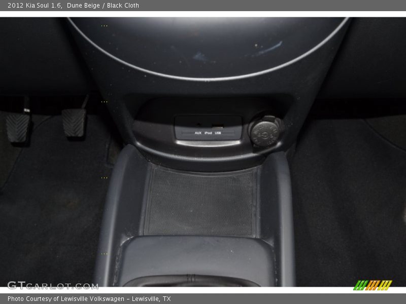 Dune Beige / Black Cloth 2012 Kia Soul 1.6