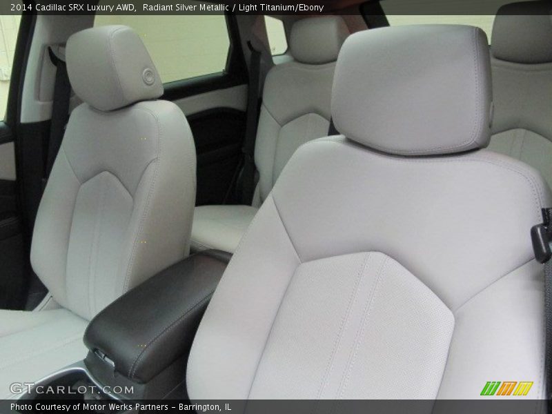 Radiant Silver Metallic / Light Titanium/Ebony 2014 Cadillac SRX Luxury AWD