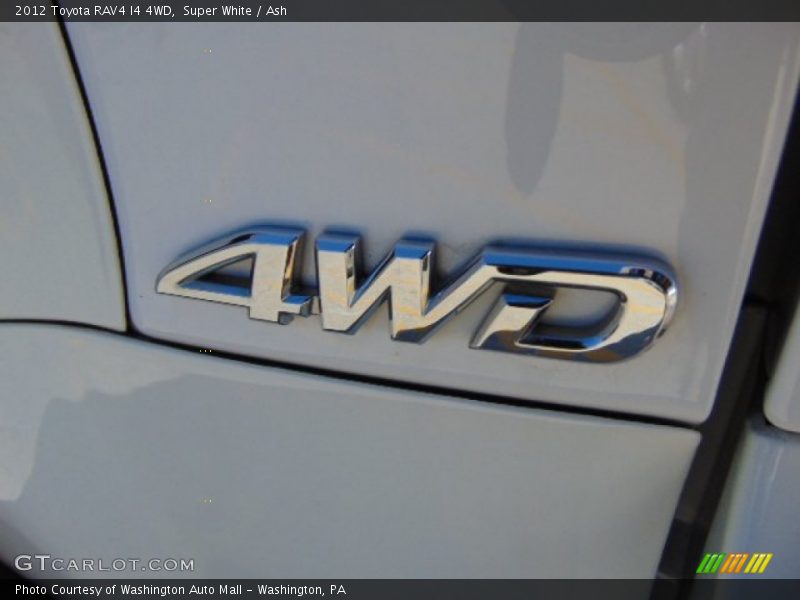 Super White / Ash 2012 Toyota RAV4 I4 4WD