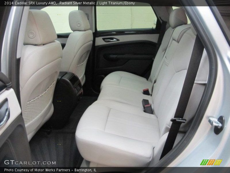 Radiant Silver Metallic / Light Titanium/Ebony 2014 Cadillac SRX Luxury AWD