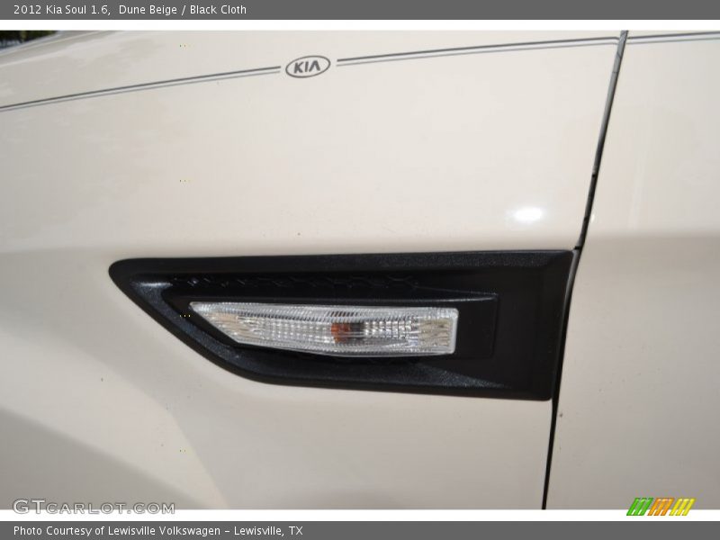 Dune Beige / Black Cloth 2012 Kia Soul 1.6