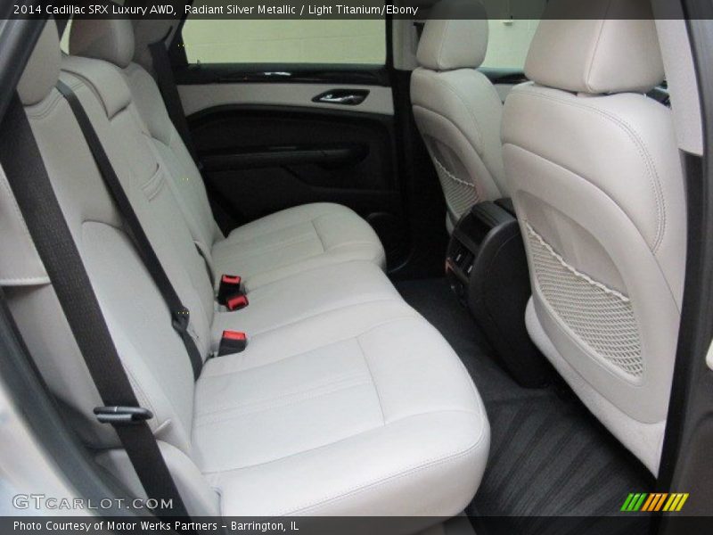 Radiant Silver Metallic / Light Titanium/Ebony 2014 Cadillac SRX Luxury AWD