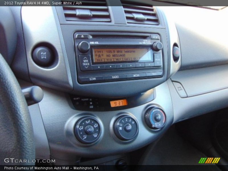 Super White / Ash 2012 Toyota RAV4 I4 4WD