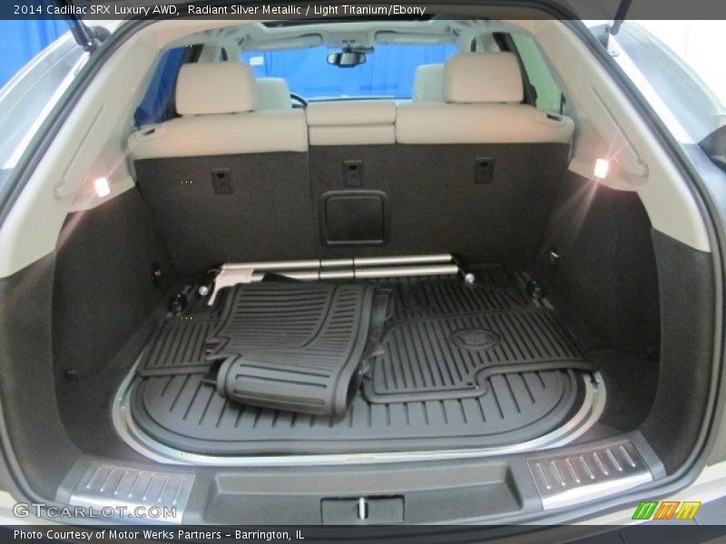 Radiant Silver Metallic / Light Titanium/Ebony 2014 Cadillac SRX Luxury AWD