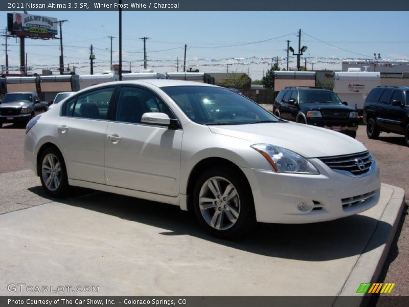 Winter Frost White / Charcoal 2011 Nissan Altima 3.5 SR