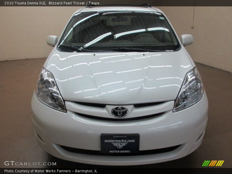 Blizzard Pearl Tricoat / Taupe 2010 Toyota Sienna XLE