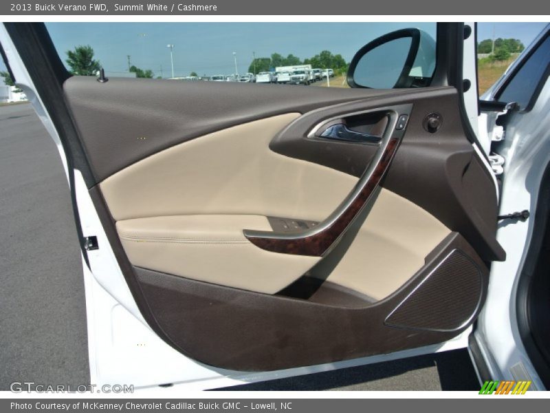 Summit White / Cashmere 2013 Buick Verano FWD