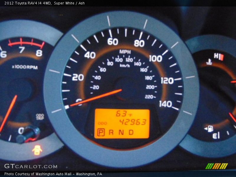 Super White / Ash 2012 Toyota RAV4 I4 4WD