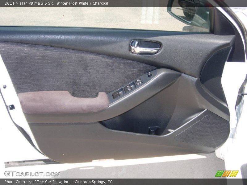 Winter Frost White / Charcoal 2011 Nissan Altima 3.5 SR