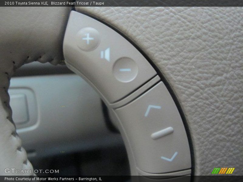 Blizzard Pearl Tricoat / Taupe 2010 Toyota Sienna XLE