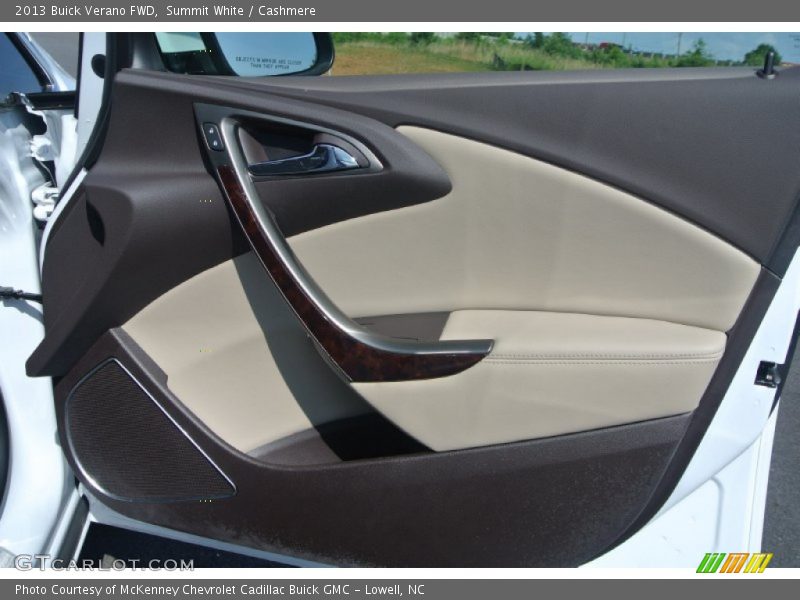 Summit White / Cashmere 2013 Buick Verano FWD