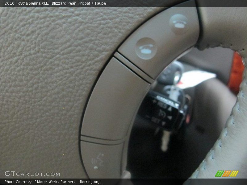 Blizzard Pearl Tricoat / Taupe 2010 Toyota Sienna XLE