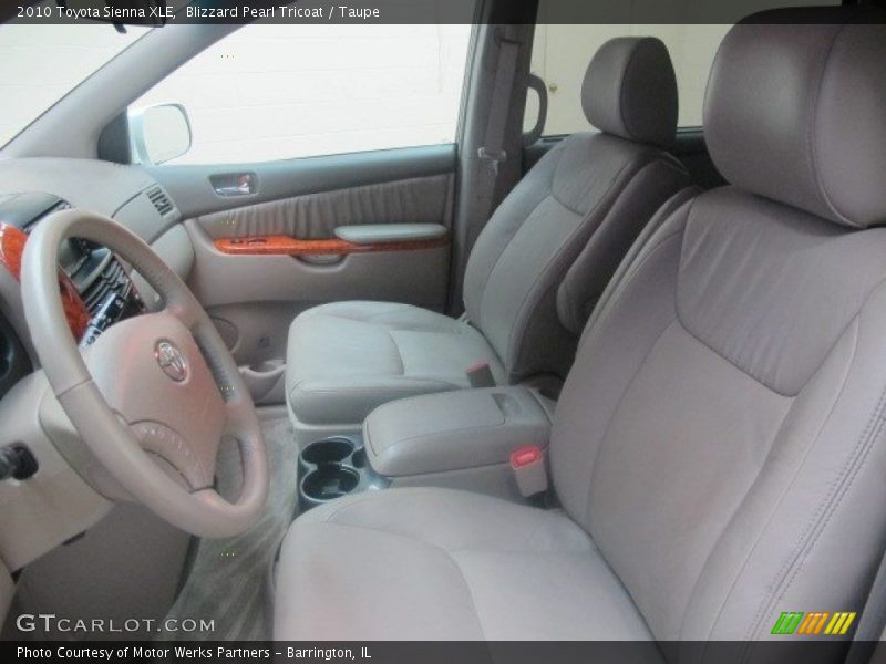 Blizzard Pearl Tricoat / Taupe 2010 Toyota Sienna XLE