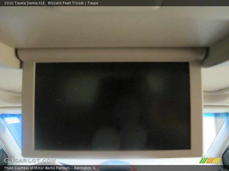 Blizzard Pearl Tricoat / Taupe 2010 Toyota Sienna XLE