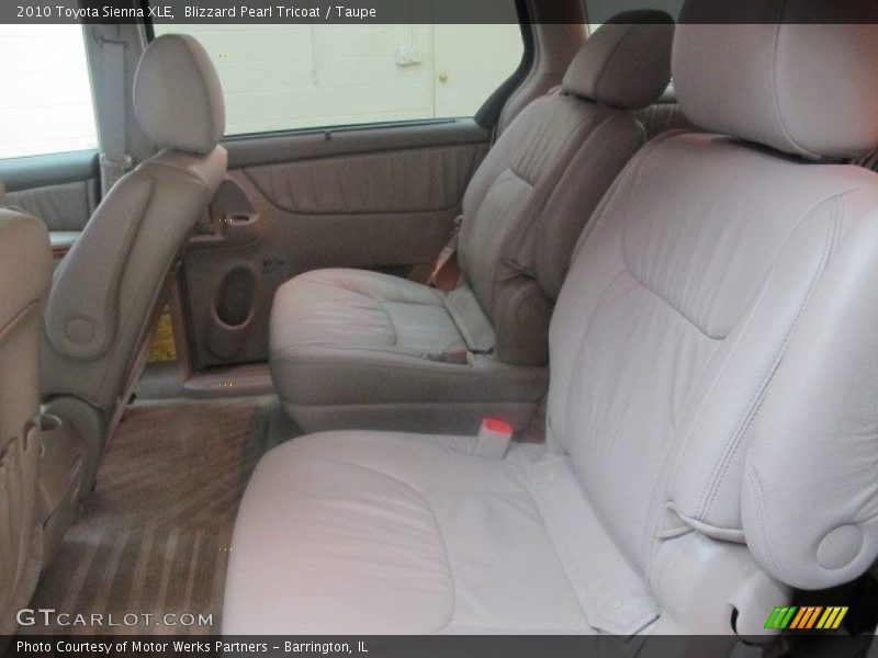 Blizzard Pearl Tricoat / Taupe 2010 Toyota Sienna XLE