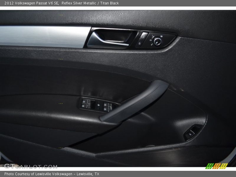 Reflex Silver Metallic / Titan Black 2012 Volkswagen Passat V6 SE